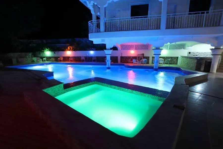 Residence Royale Hotel Cap-Haïtien 3*,